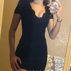 Kimchi Blue Scallop Lace Bodycon Dress